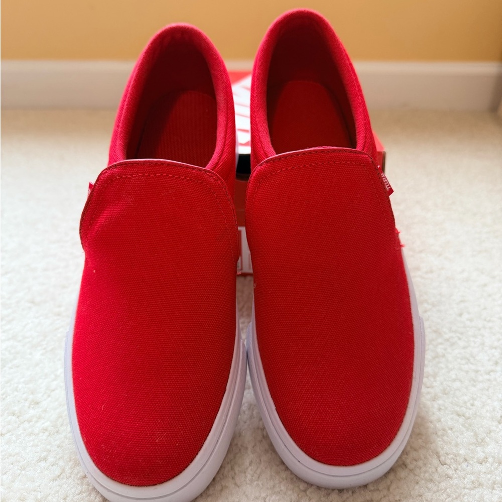 Nike Vibrant Red Canvas Slip-Ons - Picture 5 of 6